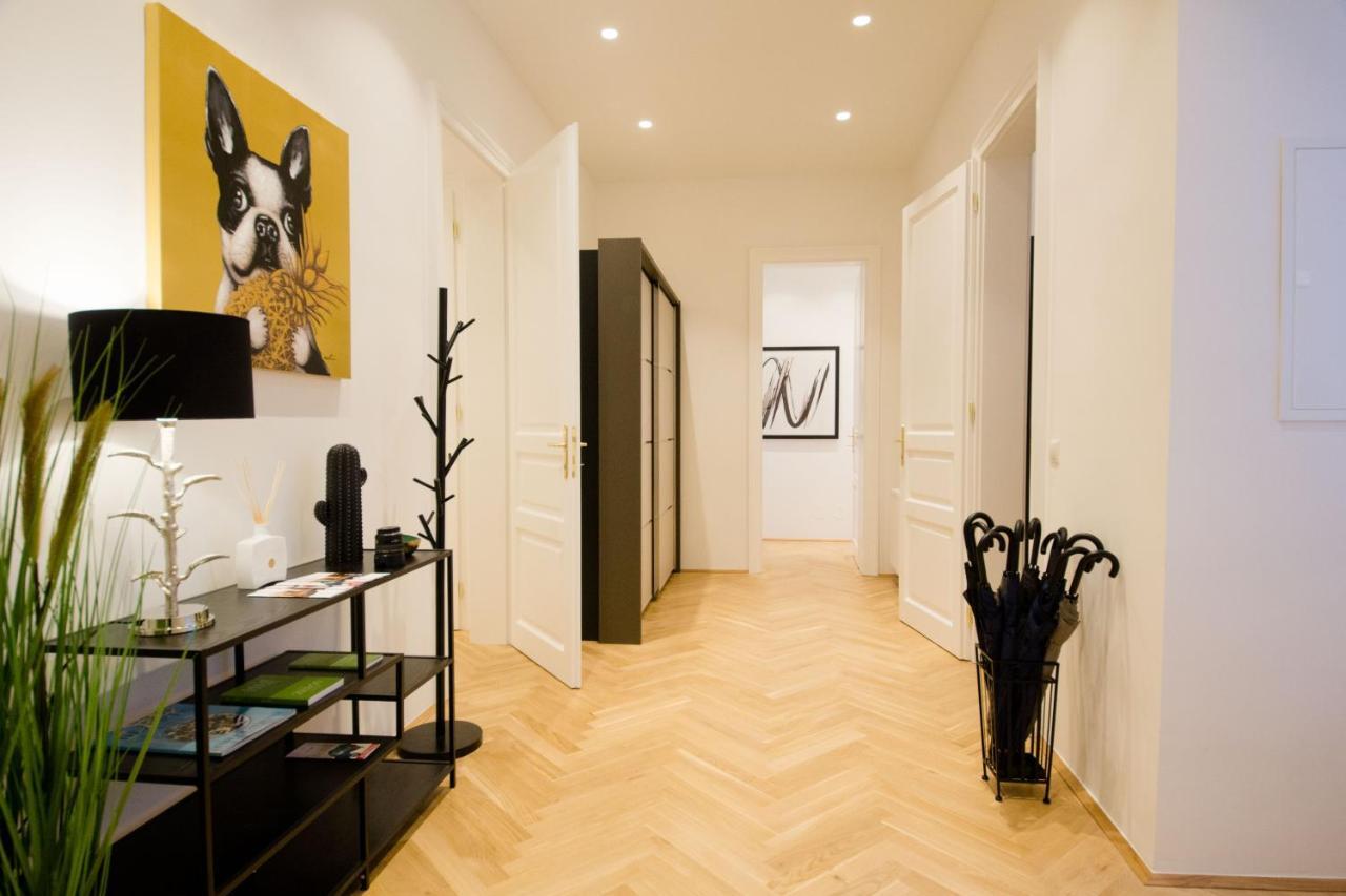 Studio Apartments Opera - Mai'S Apartments ウィーン エクステリア 写真